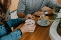 Zo bereik je wél een tweede date volgens Tinder-onderzoek